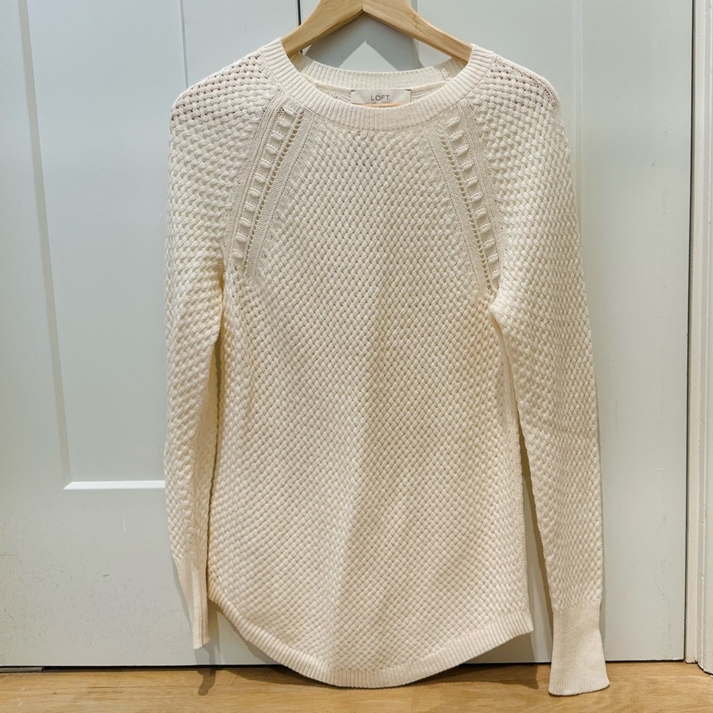 NEW with Tag LOFT Snow White Sweater in Women S